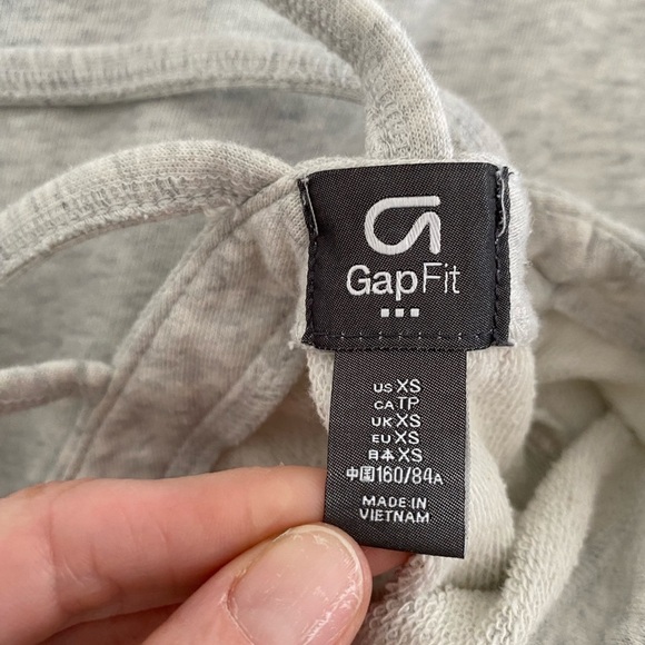 XS Gap fit sweater​​​​​​​​​​ - Picture 4 of 6